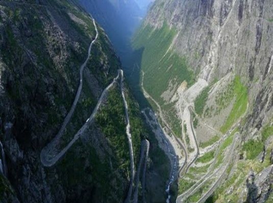 Foto - Bu yollar en usta sürücüyü bile korkutuyor