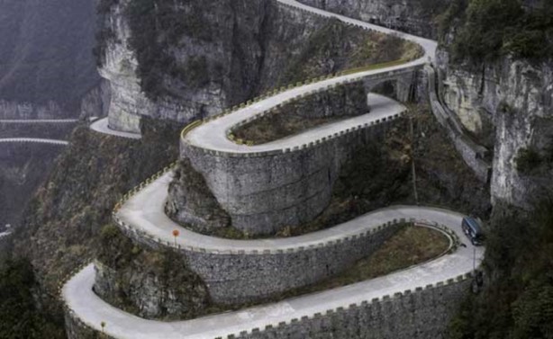 Foto - Bu yollar sizi çok korkutacak!