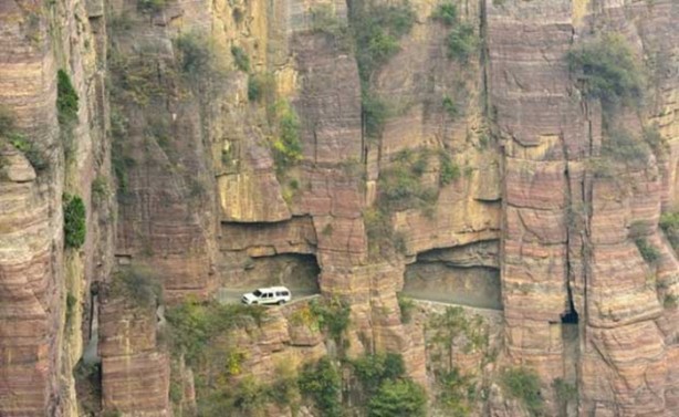 Foto - Bu yollar sizi çok korkutacak!
