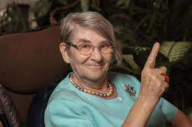 Bu yöntem, kepeği bıçak gibi kesiyor! Bunu deneyen, Canan Karatay’a sabah akşam dua edecek