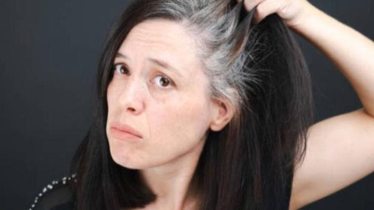 Foto - Bu yöntemi herkes bilmiyor! Beyaz saçları 30 dakikada yok ediyor