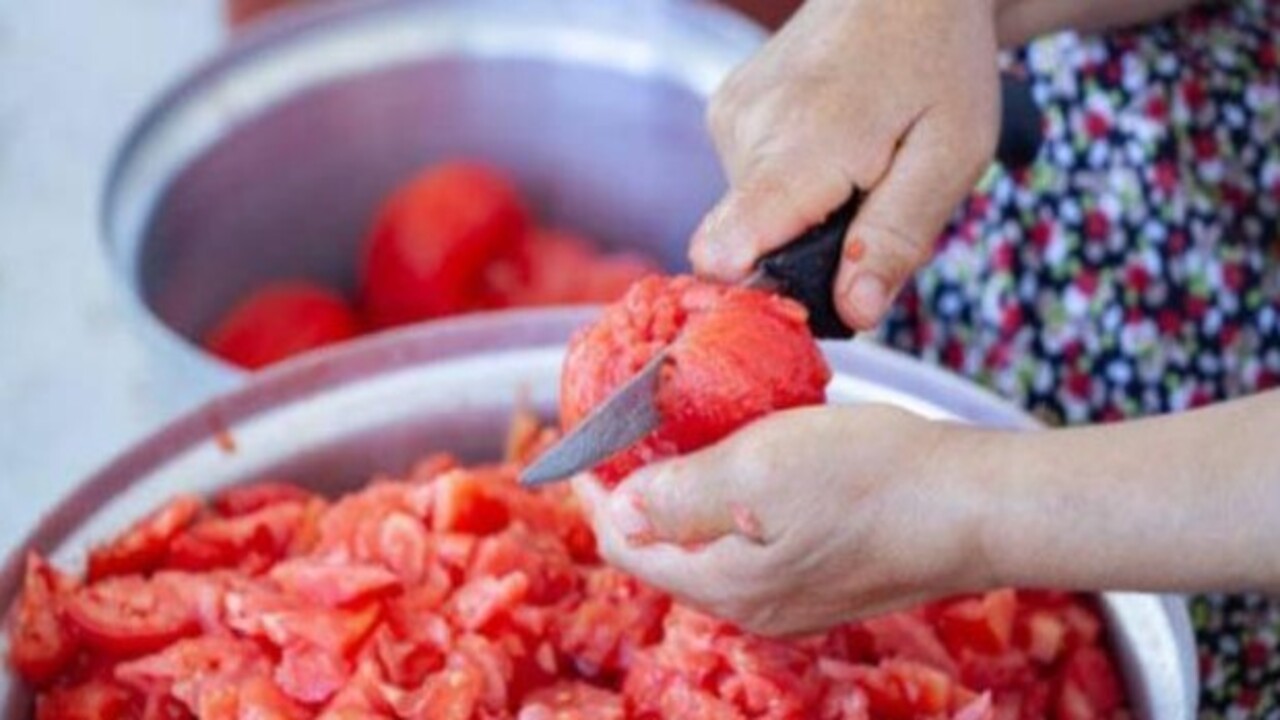 Foto - Bu yöntemi herkes bilmiyor! Beyaz saçları 30 dakikada yok ediyor