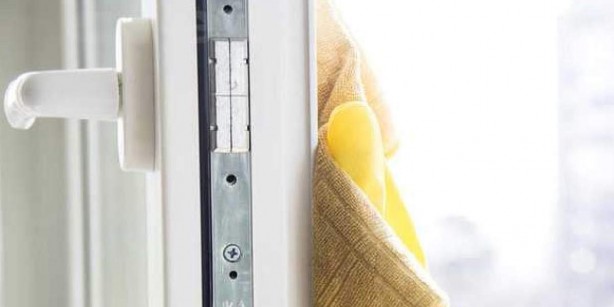 Foto - Bu yöntemle, PVC pencereleriniz kar gibi beyazlayacak! Bu iki malzemeyi karıştırın, tüm sararmalar ve kirler uçup gitsin! Alın size kıyak gibi kıyak
