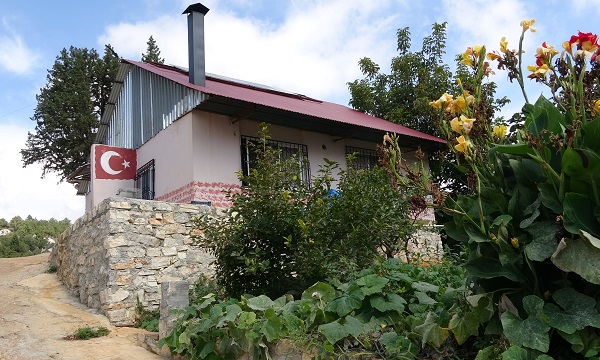 Foto - Bu yöntemle üretim maliyetini sıfırladı! Mersinli çiftçi yılda 70 bin TL tasarruf etti