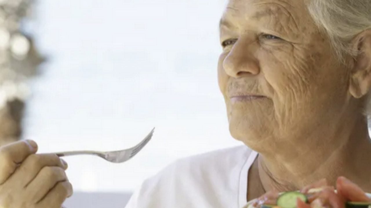 Mutlaka tatbik etmelisiniz: Yaşlanmayı yavaşlatmanın 10 altın kuralını hayatınıza uyarlayın!