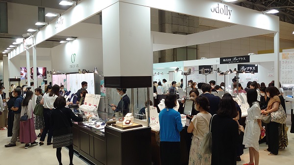 Foto - Bu yüzüğün fiyatı dudak uçuklattı