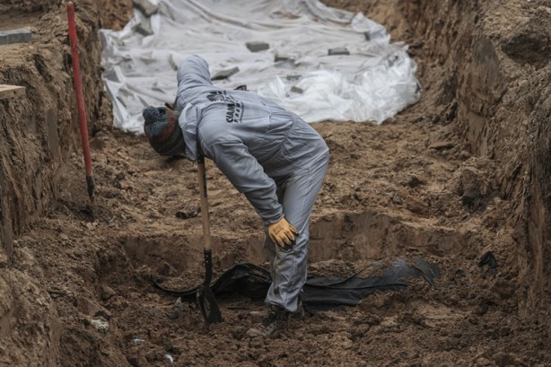 Foto - Buça’da açılan ikinci toplu mezardan 8 sivilin cesedi çıkarıldı