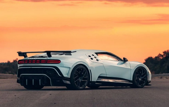 Foto - Bugatti Centodieci testleri tamamladı! 0'dan 300 km hıza 13 saniyede ulaşıyor