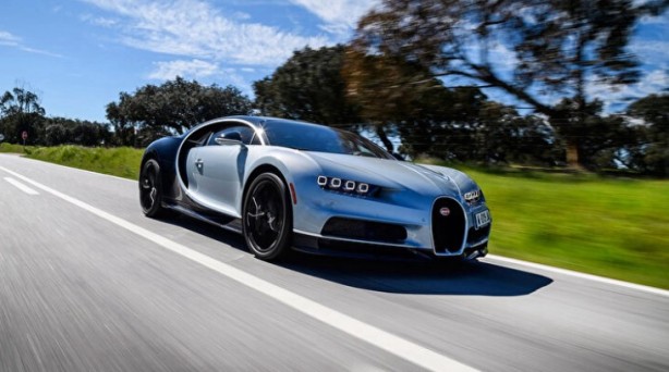 Foto - Bugatti sınırları zorluyor! Uçakla yarışacak!
