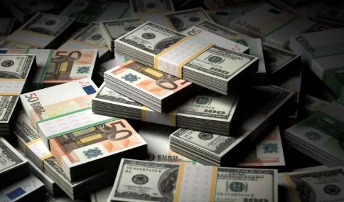 Foto - Bugatti ‘Tourbillion’u tanıttı! Fiyatıyla dudak uçuklatıyor