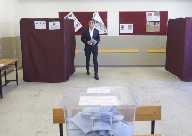 Foto - Buğra Kavuncu’nun oy kullandığı sandıktan kendisine çıkan oy… Şaka gibi olay
