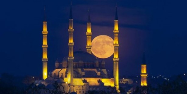 Foto - Bugün sahur kaçta? İftara ne kadar var, iftar saati! İlk sahur saat kaçta? 2022 ilk iftar saati kaç? Diyanet 2022 Ramazan imsakiyesi…