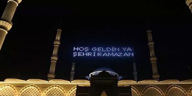 Foto - Bugün sahur kaçta? İftara ne kadar var, iftar saati! İlk sahur saat kaçta? 2022 ilk iftar saati kaç? Diyanet 2022 Ramazan imsakiyesi…