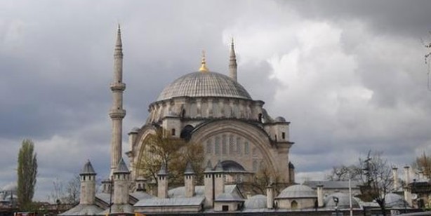 Foto - Bugün sahur kaçta? İftara ne kadar var, iftar saati! İlk sahur saat kaçta? 2022 ilk iftar saati kaç? Diyanet 2022 Ramazan imsakiyesi…