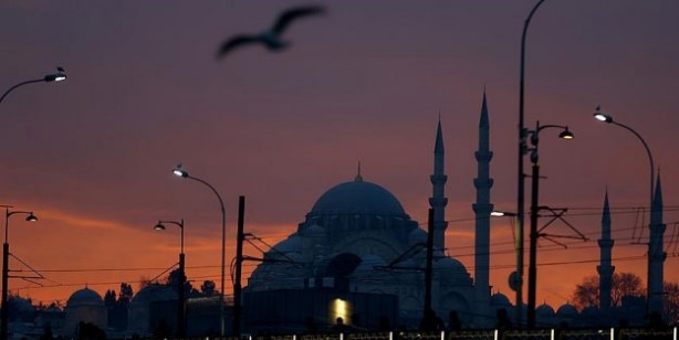 Foto - Bugün sahur kaçta? İftara ne kadar var, iftar saati! İlk sahur saat kaçta? 2022 ilk iftar saati kaç? Diyanet 2022 Ramazan imsakiyesi…