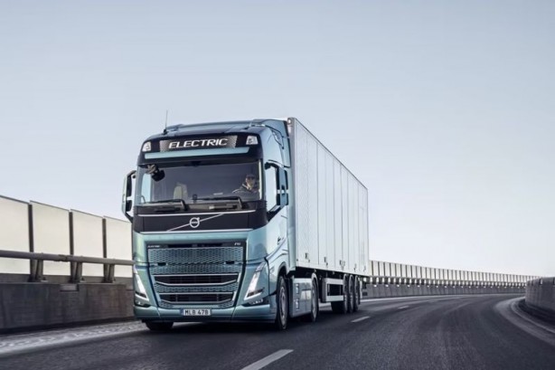 Foto - Bugüne kadarki en büyük elektrikli kamyon filo teslimatı!