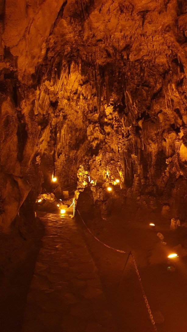Foto - Bulak Mağarası’nda bulundu! Tarihi yazı gündemi alt üst etti