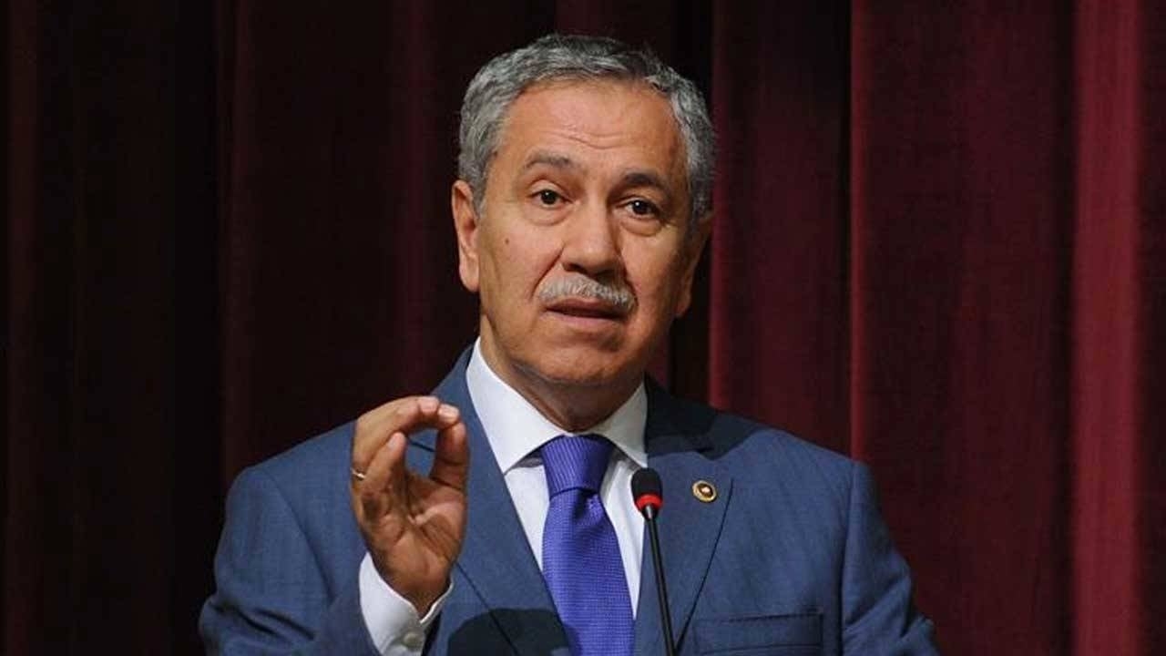 Bülent Arınç, edep sınırlarını zorlamaya devam ediyor