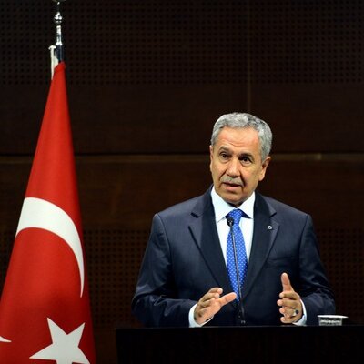Foto - Bülent Arınç, Necmettin Erbakan konusunda sessizliğini bozdu: Talimatı ben verdim