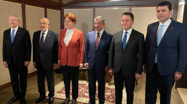 Foto - Bülent Arınç 'seçimler ertelensin' dedi! Ahmet Hakan duyurdu: Gelen haberlere göre; Cumhurbaşkanı Erdoğan...