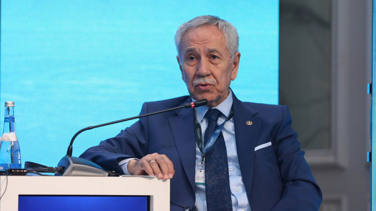 Bülent Arınç'tan samimiyetini sorgulatan çıkış: Yaşını başını almış bir adam, hiç yakıştıramadım