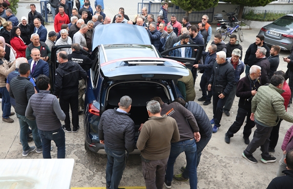 Foto - Bülent Turan Çanakkale'de sanayi esnafıyla Togg'u inceledi