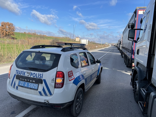 Foto - Bulgaristan sınırında 32 kilometrelik TIR kuyruğu!