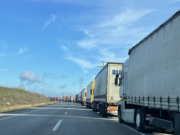 Foto - Bulgaristan sınırında 32 kilometrelik TIR kuyruğu!