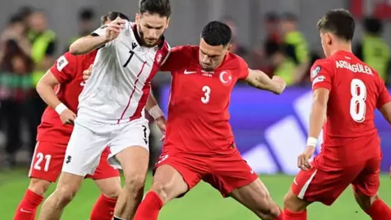 BULGARİSTAN-TÜRKİYE MAÇI ŞİFRESİZ KANALDA! Bulgaristan-Türkiye 2026 FIFA Dünya Kupası Avrupa Elemeleri E grubu maçı bu akşam mı, ne zaman saat kaçta hangi kanalda?