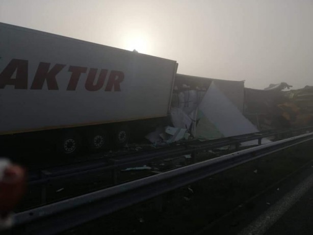 Foto - Bulgaristan'da 22 tır birbirine girdi