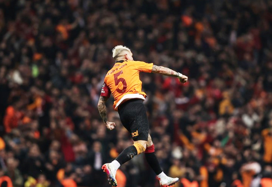 Foto - Buna dikkat etmek lazım... Gomis'i bırak bu isme bak! Büyük bomba...