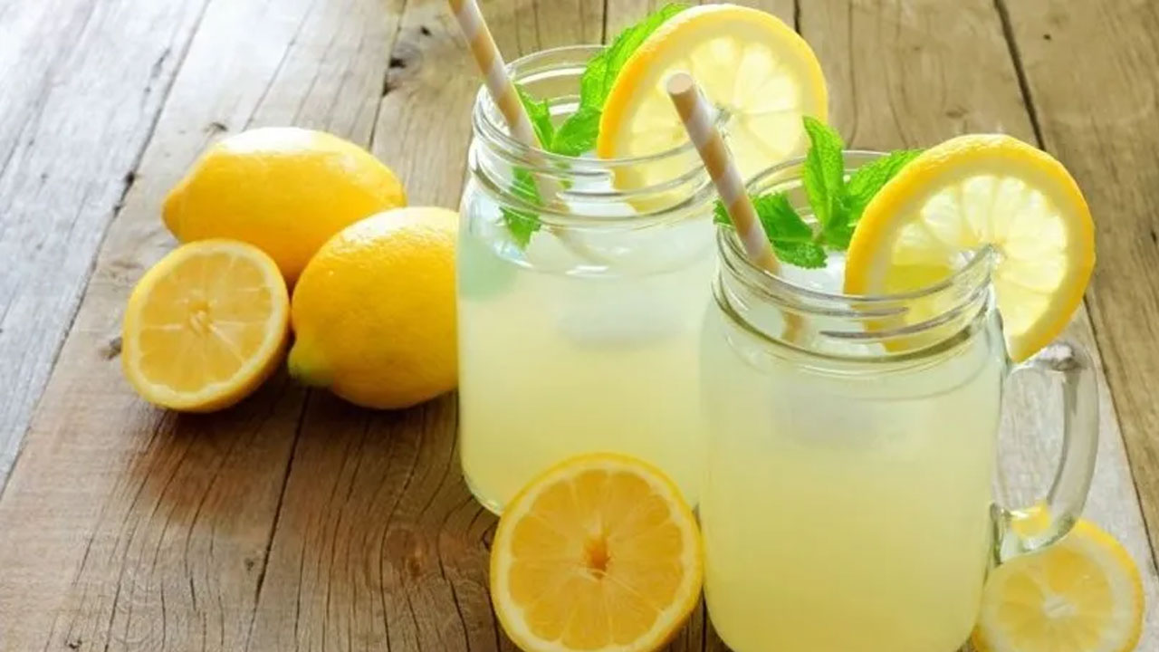 Bunaltan sıcakların serinleten lezzeti! İşte ev yapımı limonata tarifi
