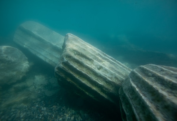 Foto - Bunaltıcı havaya rağmen 36 derecelik antik havuz boş kalmıyor