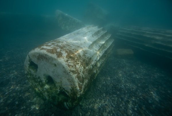Foto - Bunaltıcı havaya rağmen 36 derecelik antik havuz boş kalmıyor