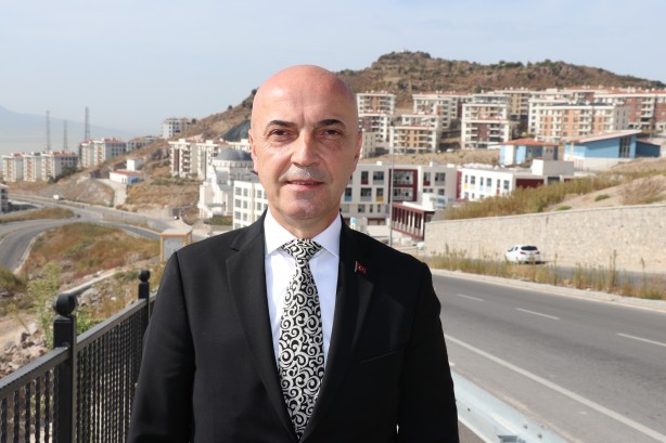 Foto - Bundan tam 3 yıl önce yaşanmıştı! İzmir yeniden inşa edildi! 3887 konut teslim edildi...