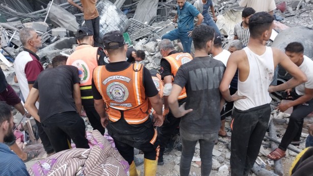 Foto - Bunlar bir de suret-i haktan görünüyor! Utanmaz adamlar sizi! Siz kime hizmet ediyorsunuz 