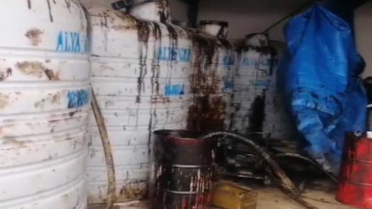 Foto - Bunlar bu gücü nereden alıyor? Türkiye'nin tonlarca petrolünü çaldılar