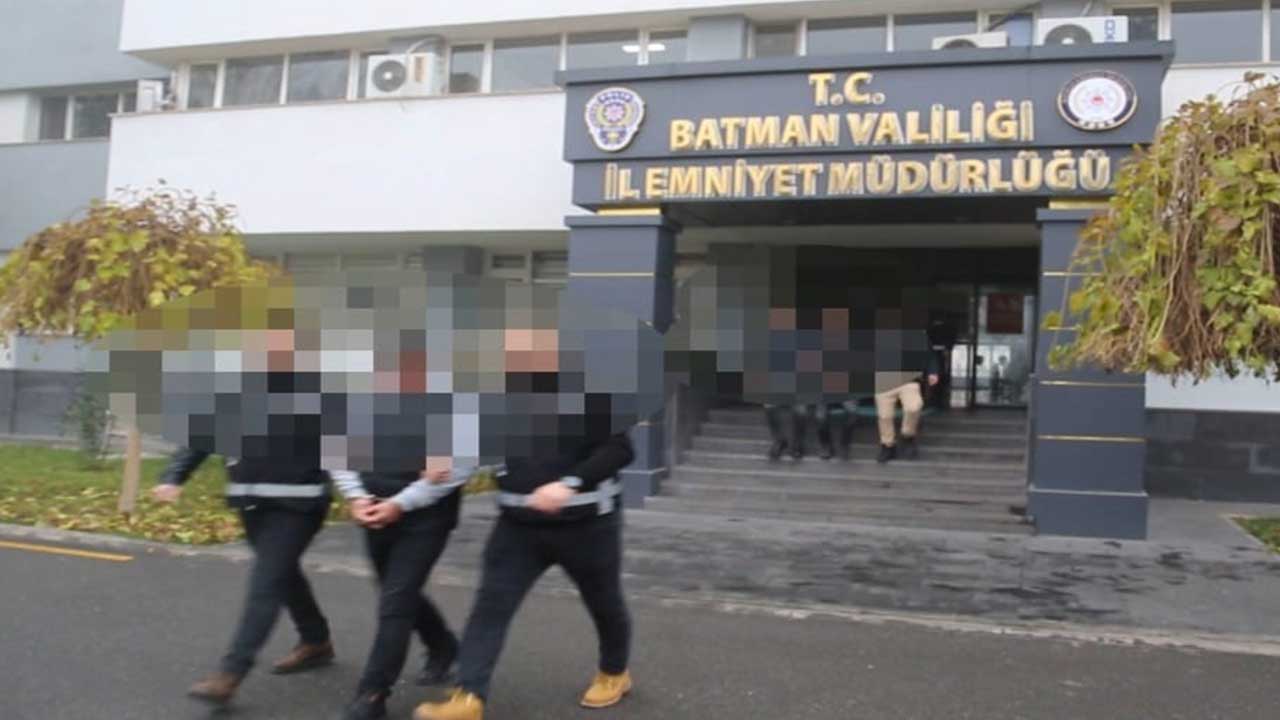 Foto - Bunlar bu gücü nereden alıyor? Türkiye'nin tonlarca petrolünü çaldılar