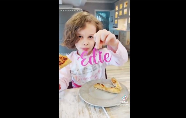 Foto - Bunlar insan değil terörist! 9 yaşındaki çocuğun cinsiyetini değiştirdiler