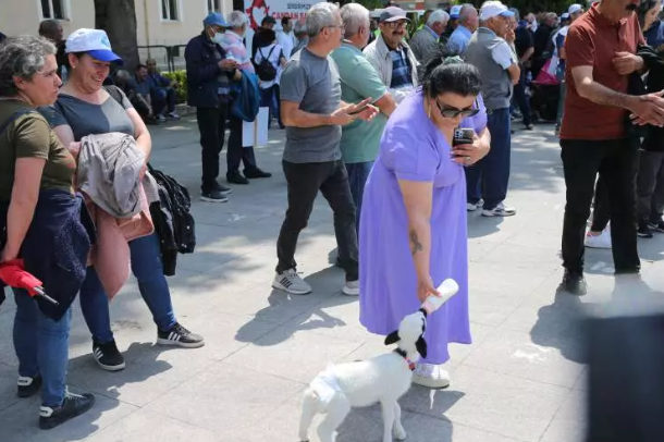 Foto - Bunlara işçi demek işçilere hakaret! İşte azgın azınlıktan geriye kalanlar
