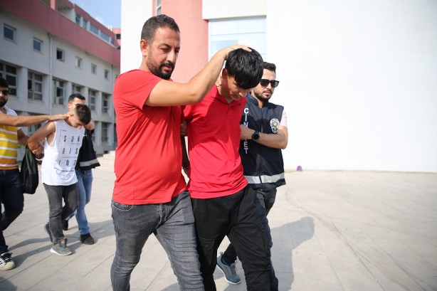 Foto - Bunlardan ne vatana ne millete hayır gelir!