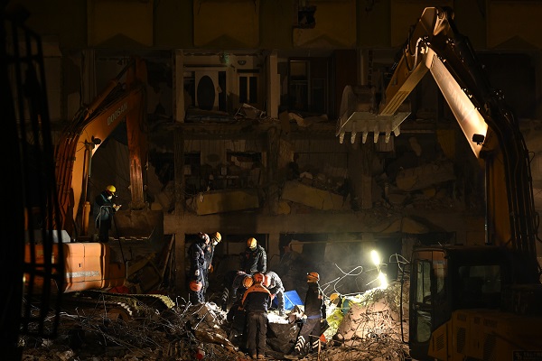 Foto - Bunları mutlaka telefonunuza indirin! Depremde hayat kurtaran uygulamalar