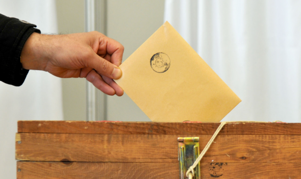 Foto - Bunu baştan düşünecektin Fatih bey… İşte Erbakan’ın en büyük hatası!..