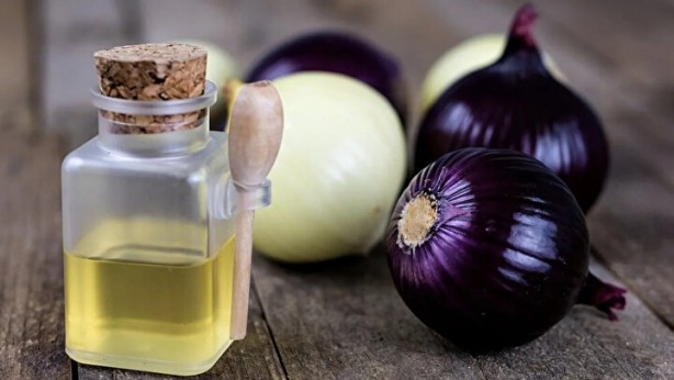 Foto - Bunu çok az kişi biliyor Soğan suyunu saçlara sürünce bakın ne oluyor