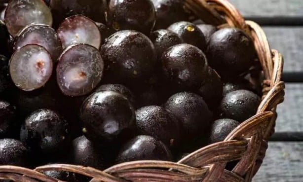 Foto - Bunu düzenli tüketen hastanenin kapısından geçmiyor! Onlarca meyveden daha fazla vitamini var! Meyve dünyasının gizemli hazinesi