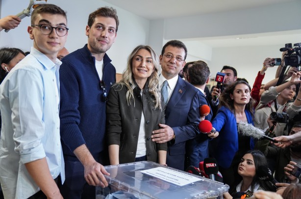 Foto - Bunu İmamoğlu söyledi... Ekrem’e oğlu bile güvenmiyor