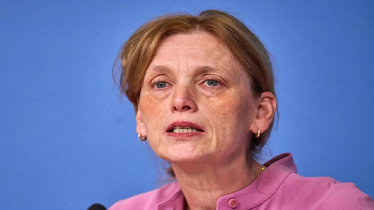 Foto - Bunu söyleyen, koca bir ülkenin bakanı: İktidar değişirse ülkemden kaçar, İsrail’e yerleşirim