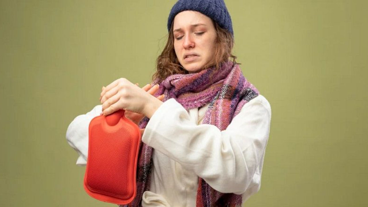 Foto - Bunu yaparsanız bomba gibi patlıyor! Kadın şokta: Geceleri uyurken kullananlar dikkat etsin! Duyan dur diyecek