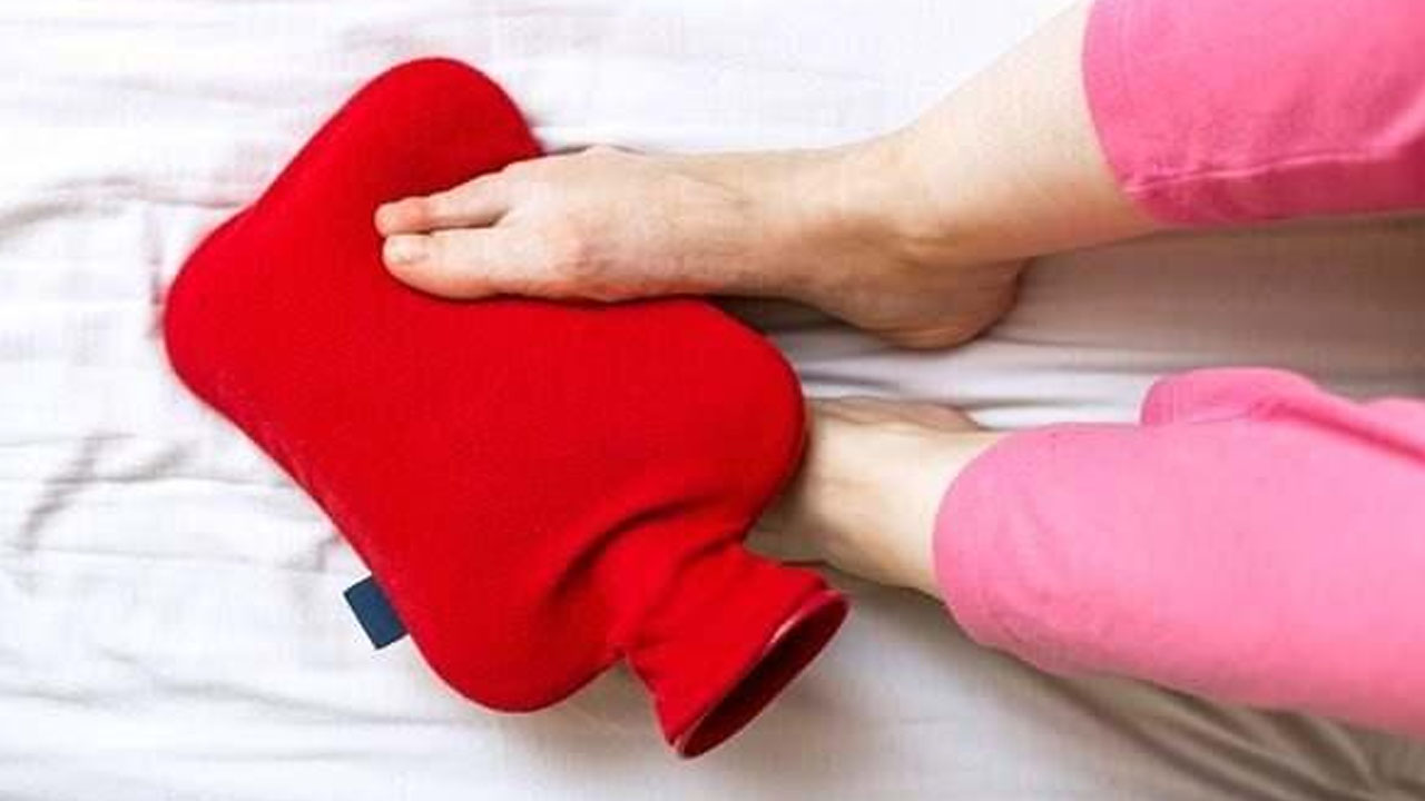 Foto - Bunu yaparsanız bomba gibi patlıyor! Kadın şokta: Geceleri uyurken kullananlar dikkat etsin! Duyan dur diyecek