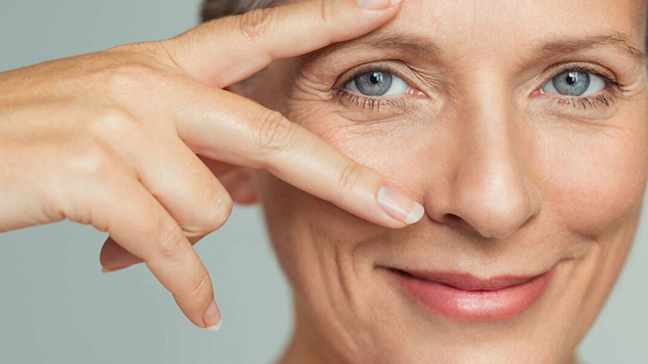 Foto - Bunu yüzüne sürdü sarkık ve kırışık bir cilt yok oldu! Sadece 2 malzeme yetiyor